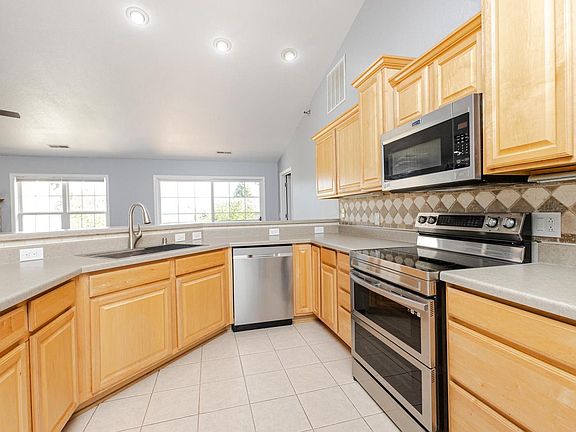 5th image of 2816 55th AVENUE #46