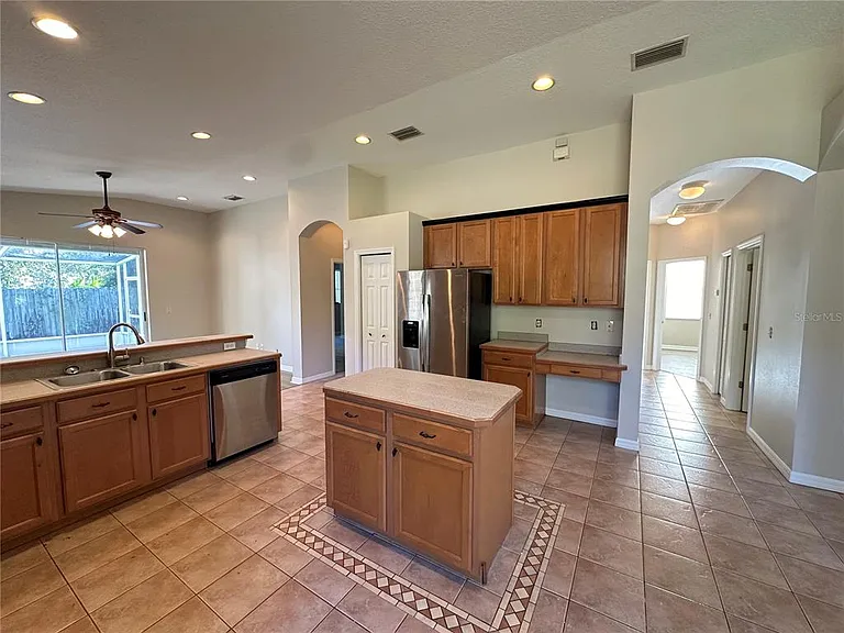 8037 Moccasin Trail Dr — Photo 10
