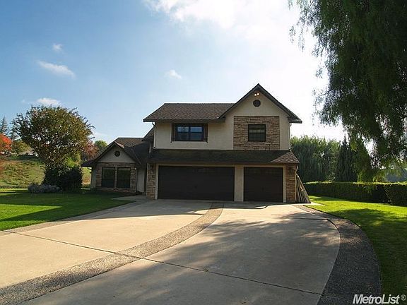 2nd image of 9306 N Hills Ct