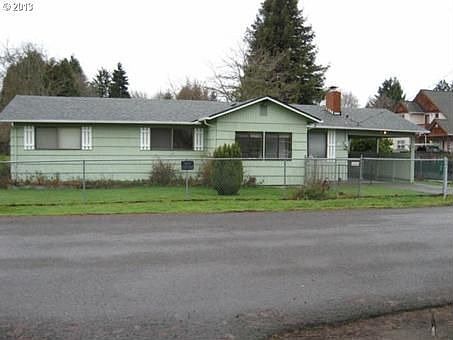 2nd image of 189 Crocker Ln