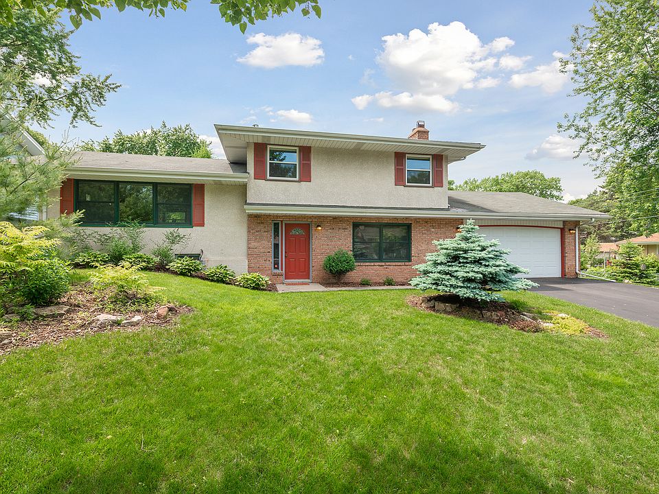 1st image of 618 McCallum Dr