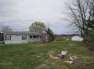 171 Dwiggins Rd, Elsberry, MO 63343