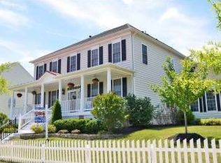 20397 Bowfonds St, Ashburn, VA 20147