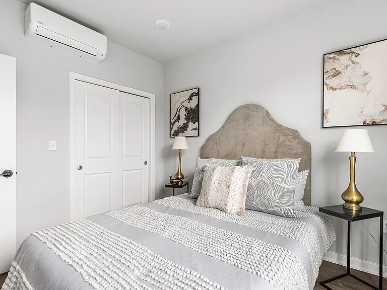 Urban Living Redefined Stylish Apartments Near Everything You Need — Photo 10