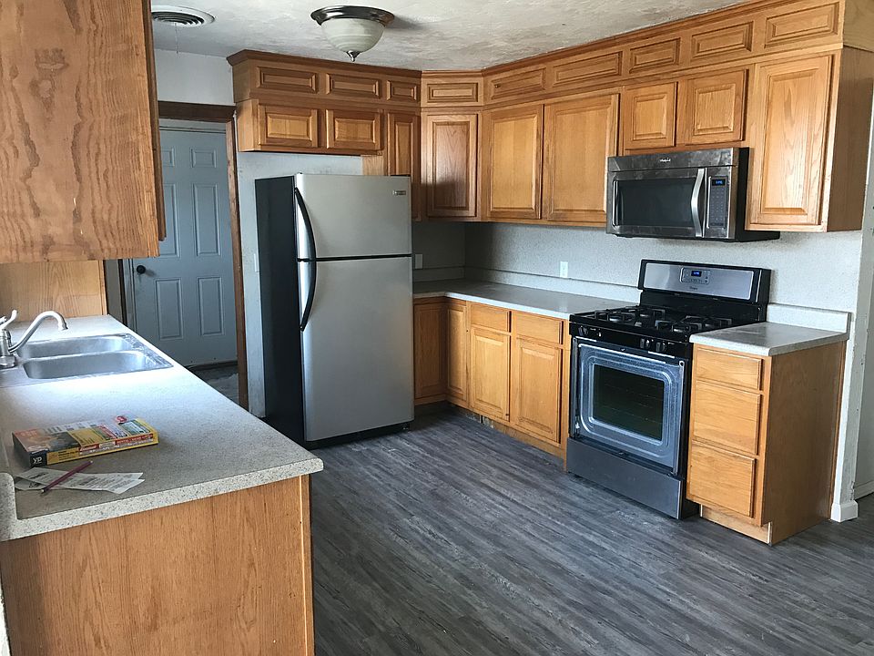 2nd image of 237 Russell Dr