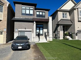 14 Mountainside Cres, Whitby, ON L1R 0P5
