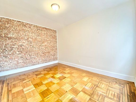 3rd image of 3660 Broadway #34