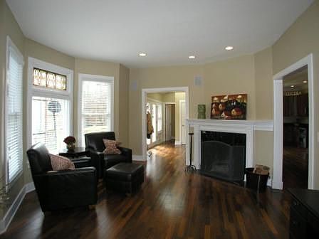 5th image of 130 N Catherine Ave