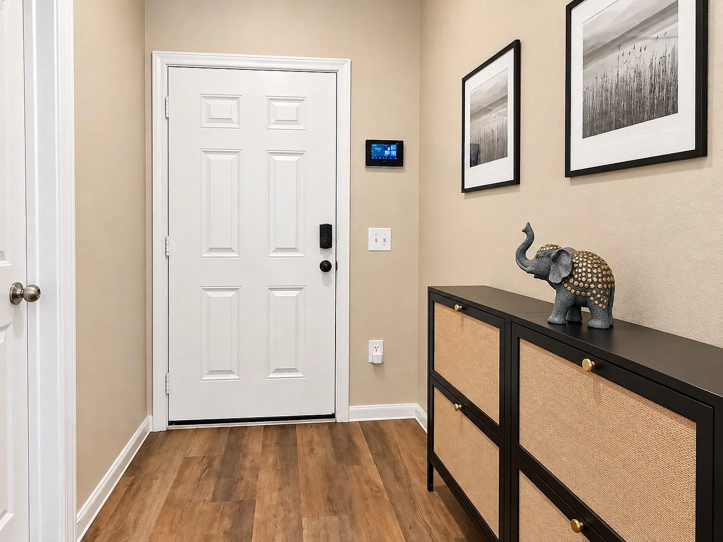 4 bed, 2.5 bath, 1700 sqft, $2,150 — Photo 4