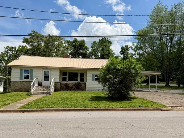 806 N Utah Street, West Plains, MO 65775