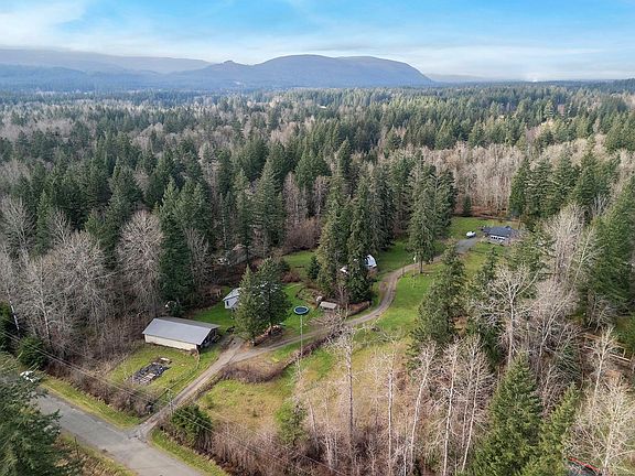 2nd image of 3144 Hellicar Rd #3142