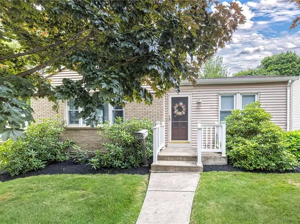 3409 Eliot Rd, Erie, PA 16508