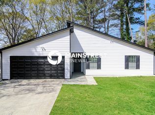 6937 Apache Ln, Riverdale, GA