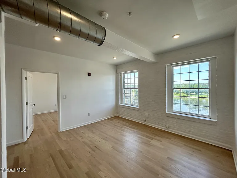155 River St #2A — Photo 13