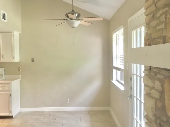 8808 Clearbrook Trl #A, Austin, TX 78729