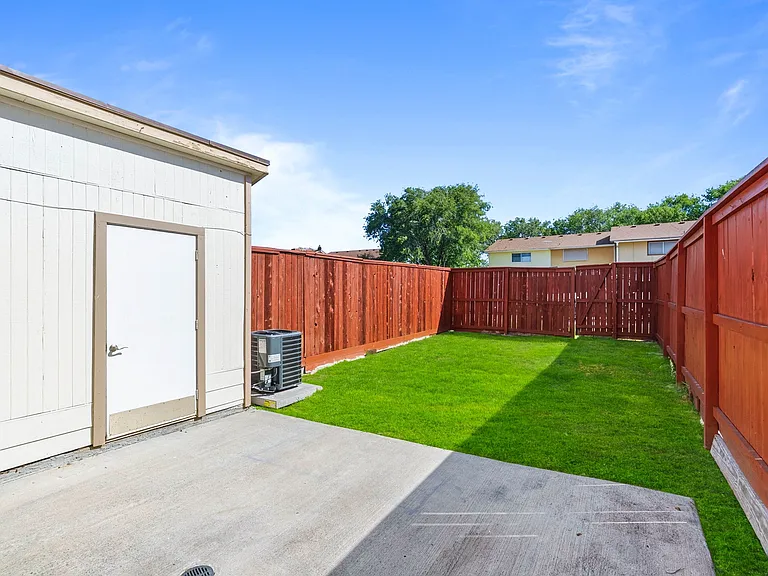 4820 Delwood St — Photo 27