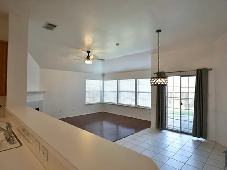 4317 Palmdale Dr — Photo 20