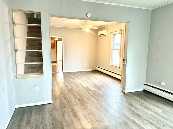 (undisclosed Address), Schuylkill Haven, PA 17972