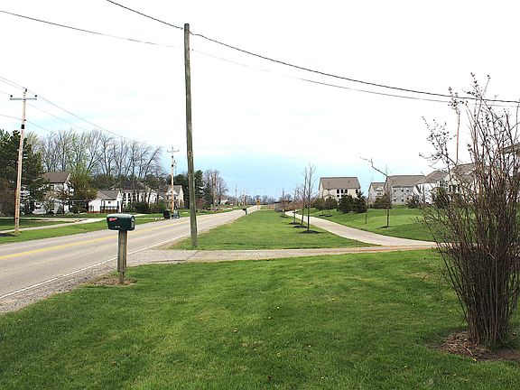 5th image of 5719 North Rd