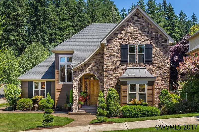 410 Tillicum Dr photo 1