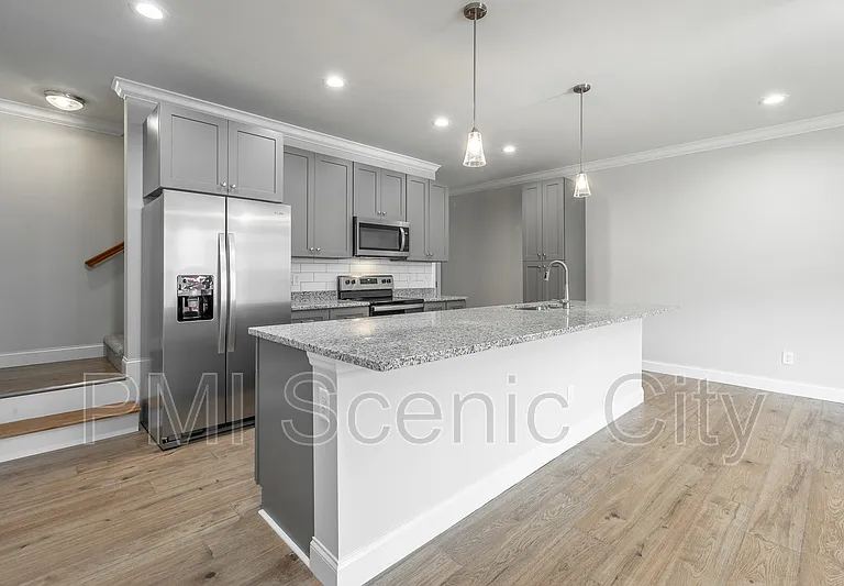 1904 Cypress Ln — Photo 13