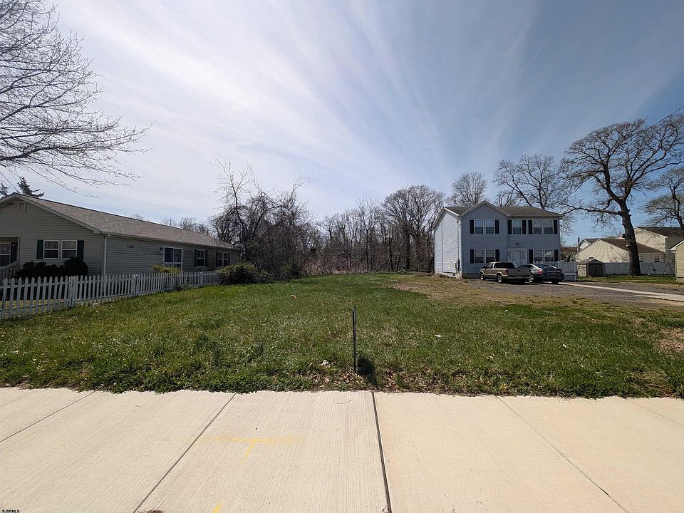 1st image of 333 W Park Ave