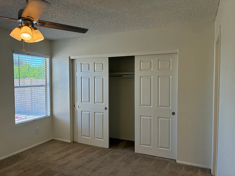 5637 W Yucca St — Photo 12