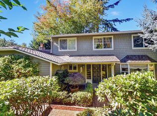 15244 SE 49th St, Bellevue, WA 98006