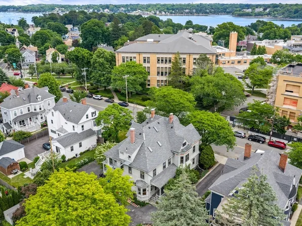 18 Loring Ave #3, Salem, MA 01970