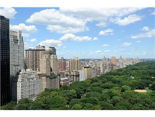 Rented by Douglas Elliman | media 7