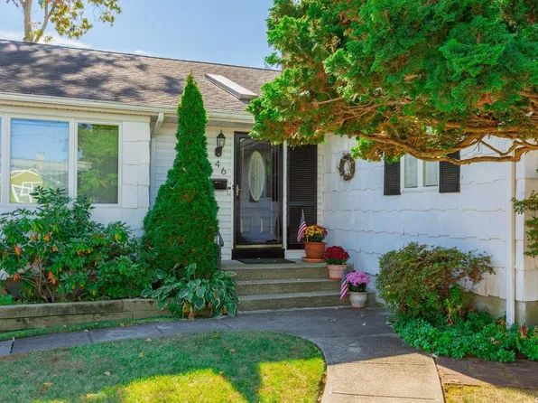 46 Idaho Avenue, Bay Shore, NY 11706