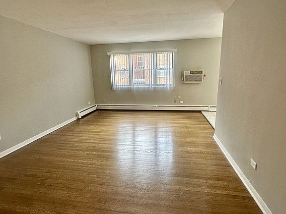 2nd image of 2351 W Jarvis Ave #1E