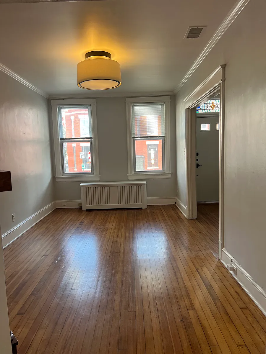 Building Photo - 3232 Warder St NW
