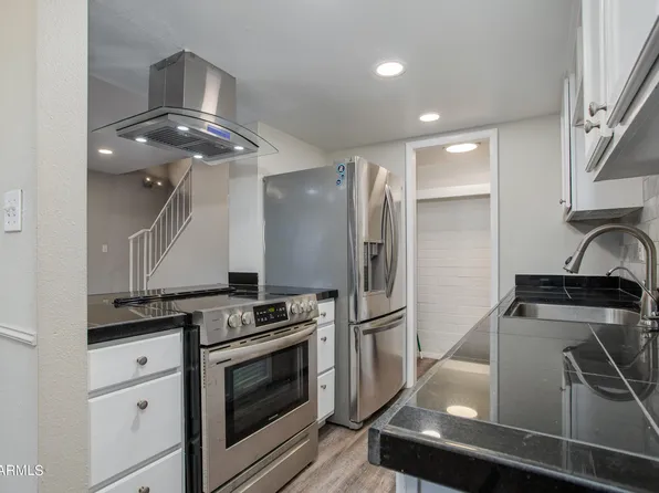 948 S ALMA SCHOOL Road #19, Mesa, AZ 85210
