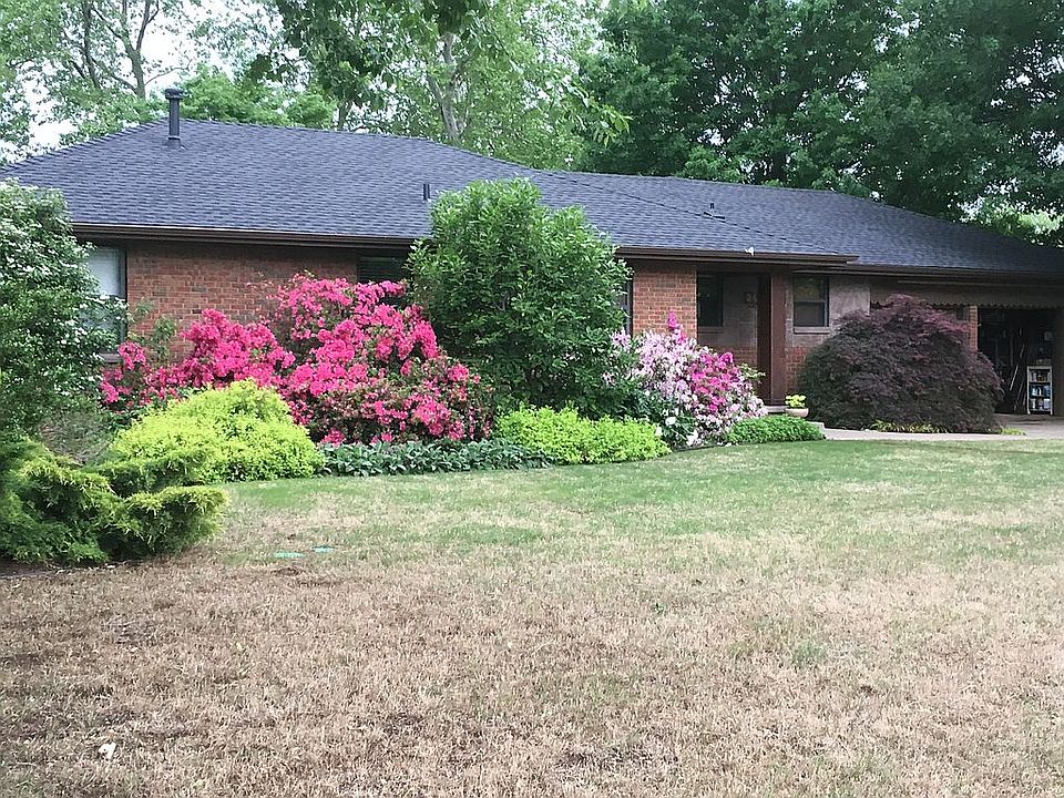 1st image of 2432 Osborne Dr
