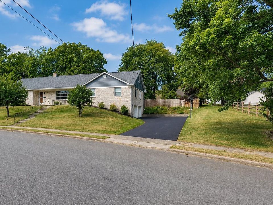 1st image of 642 Knoll Dr