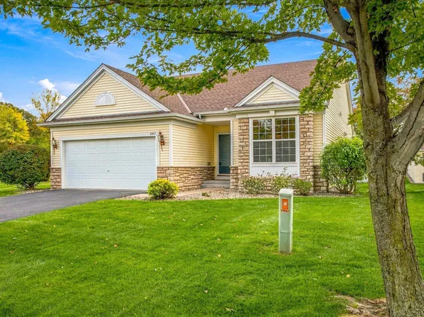 10801 Thone Rd, Woodbury, MN 55129