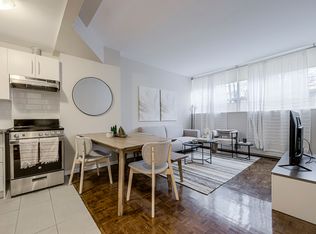392 Sherbourne Street, Toronto, ON M4X 1K3