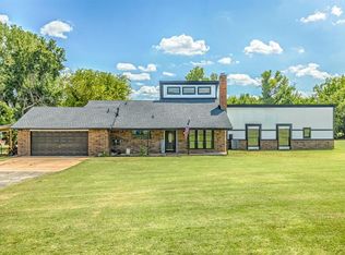 707 Cedar Springs Dr, Tuttle, OK 73089