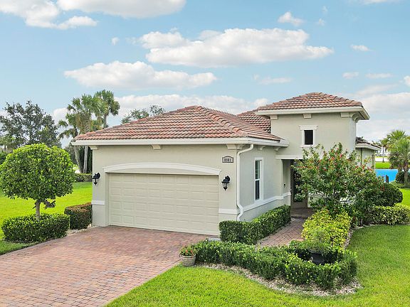 4th image of 8901 SW Pepoli Way