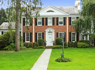 1 Beechwood Ln, Scarsdale, NY 10583