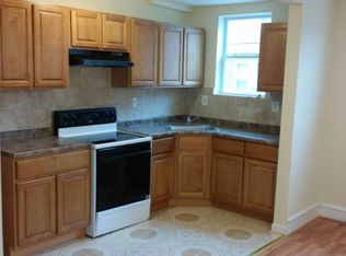 888 E Sanger St, Philadelphia, PA 19124