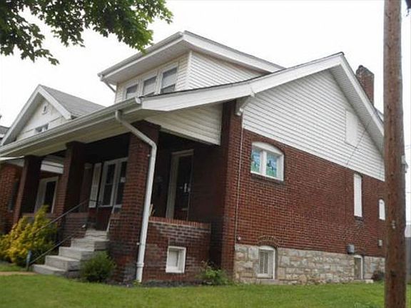 3rd image of 3117 Gurney Ave