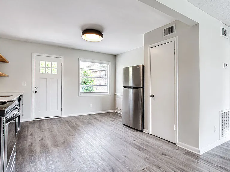 The Oasis on Cascade — Photo 18