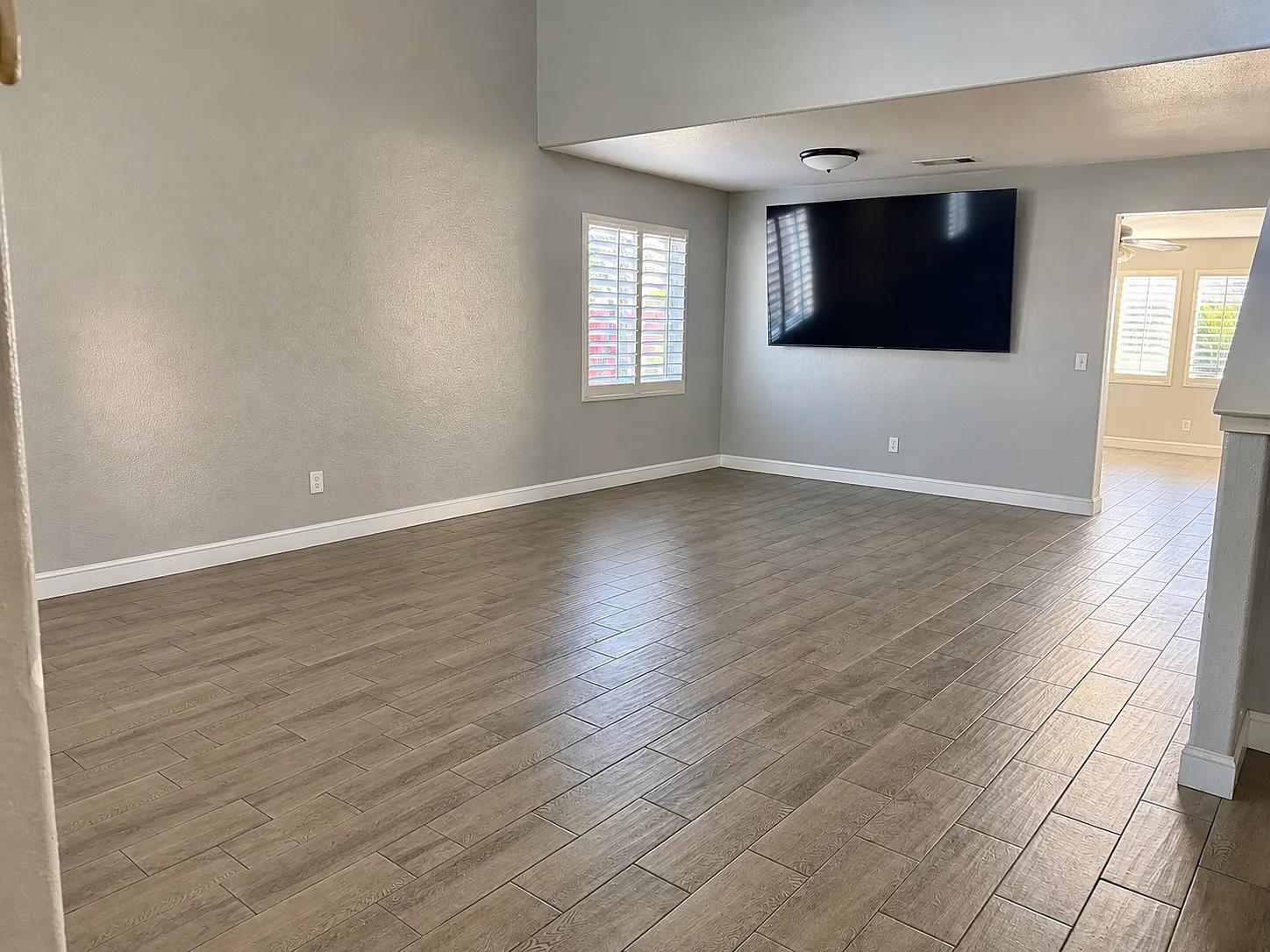 3236 N Mendonca St — Photo 2