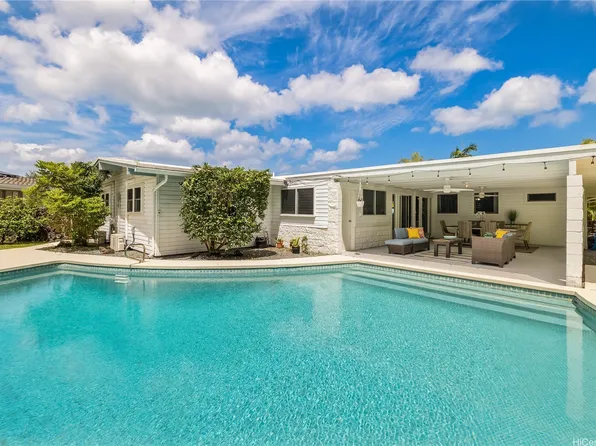 1499 Akeke Pl, Kailua, HI 96734