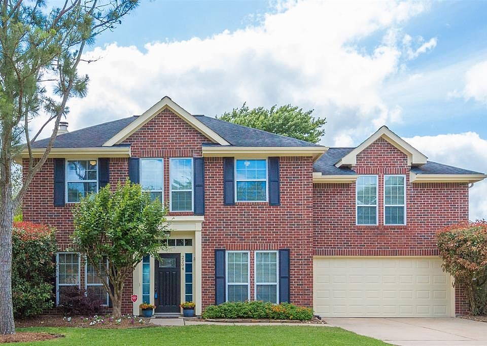 1st image of 2204 N Mission Cir
