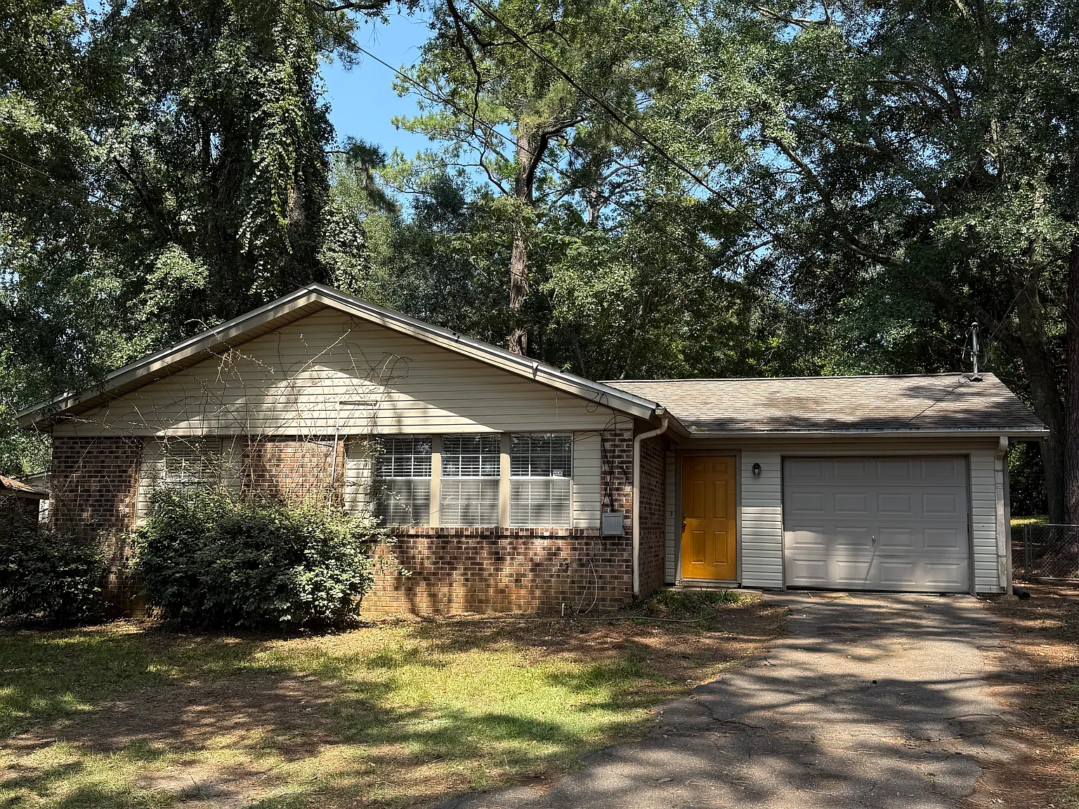 3 bed, 1218 sqft, $1,750 — Photo 1