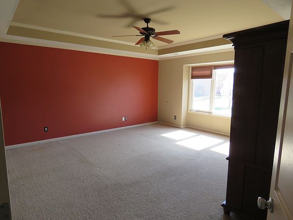5th image of 5613 NE Hidden Meadow Cir