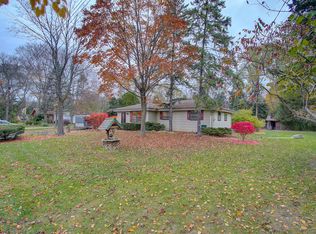 S65W18610 Silver Dr, Muskego, WI 53150